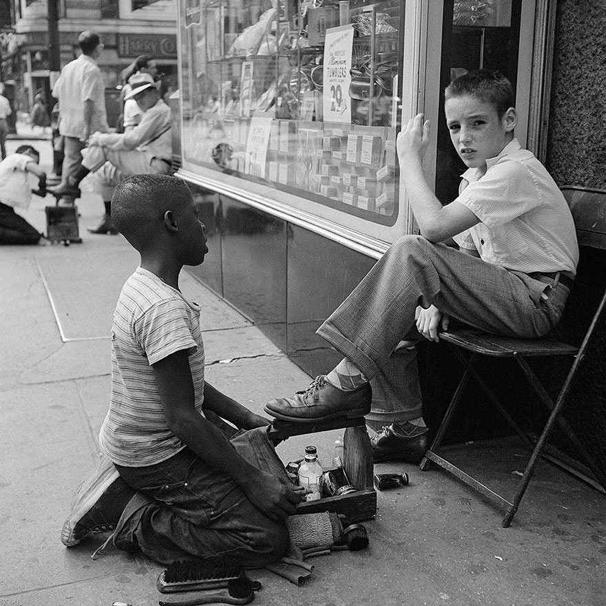 The Nearly Lost 1950s Street Photos of NYC And Chicago by Vivian Maier Were Discovered Only After Her Death The Nearly Lost 1950s Street Photos of NYC And Chicago by Vivian Maier Were Discovered Only After Her Death