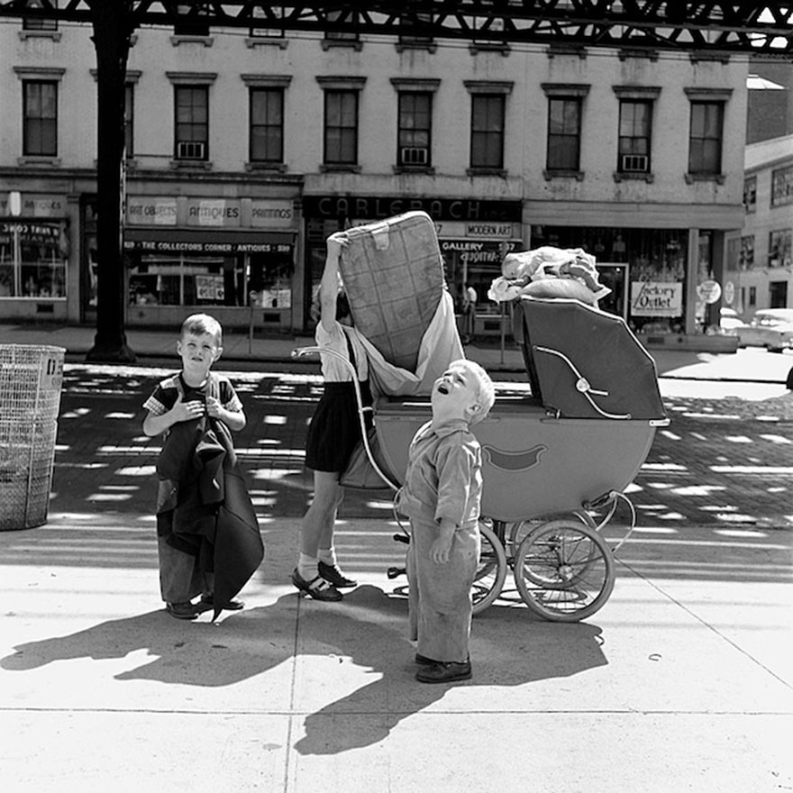 The Nearly Lost 1950s Street Photos of NYC And Chicago by Vivian Maier Were Discovered Only After Her Death The Nearly Lost 1950s Street Photos of NYC And Chicago by Vivian Maier Were Discovered Only After Her Death