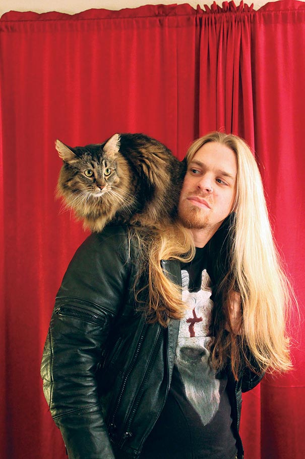 Metal Cats: Hardcore Metal Musicians Pose With Their Cats Metal Cats: Hardcore Metal Musicians Pose With Their Cats