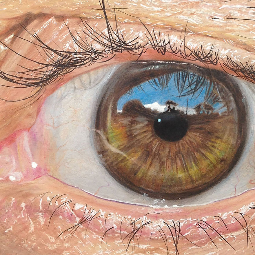 19-Year-Old Artist Draws Unbelievably Realistic Eyes Using Just Colored Pencils