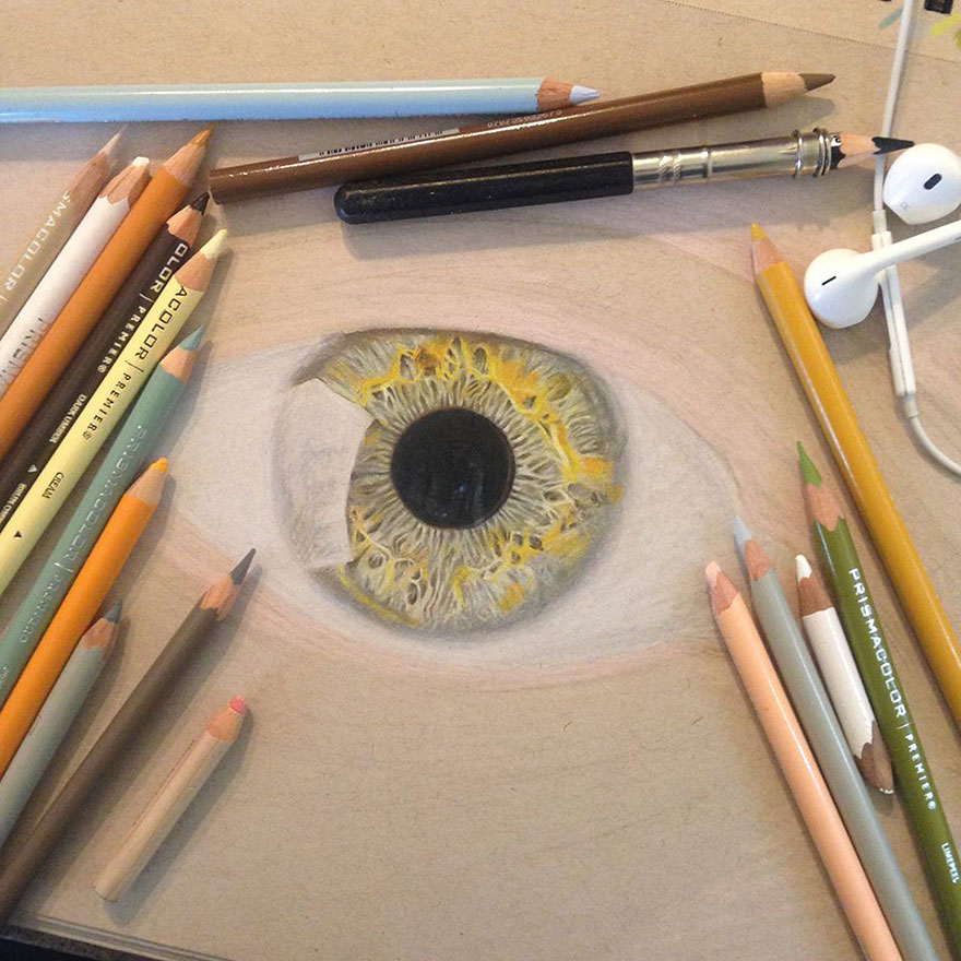 19-Year-Old Artist Draws Unbelievably Realistic Eyes Using Just Colored Pencils