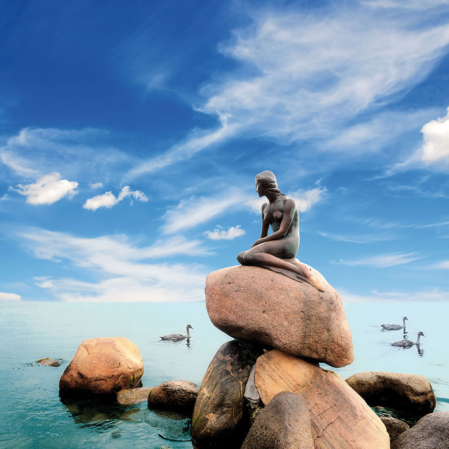 15 Famous Landmarks Zoomed Out To Show Their Surroundings