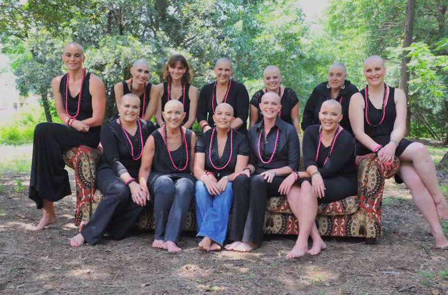 When She Was Diagnosed With Breast Cancer, Her Friends Decided To Do A Photoshoot. Here&#8217;s What Happened: