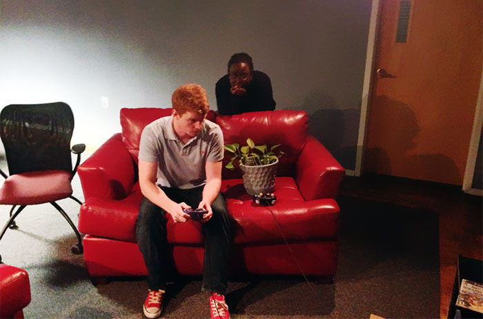 A Coworker Asked This Guy To Watch Her Plant For 4 Days. Here&#8217;s What He Did