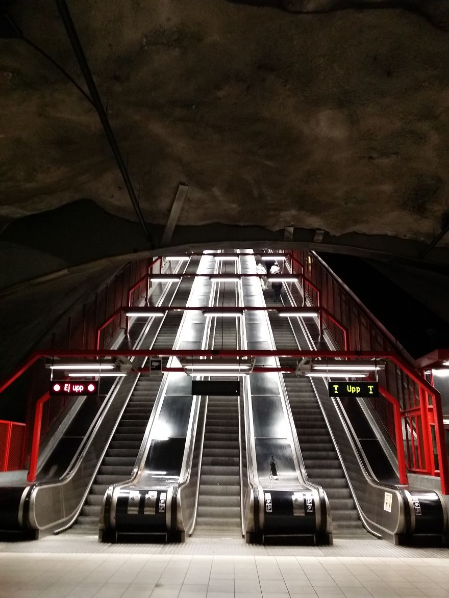 89 Of The Most Beautiful Metro Stations In The World