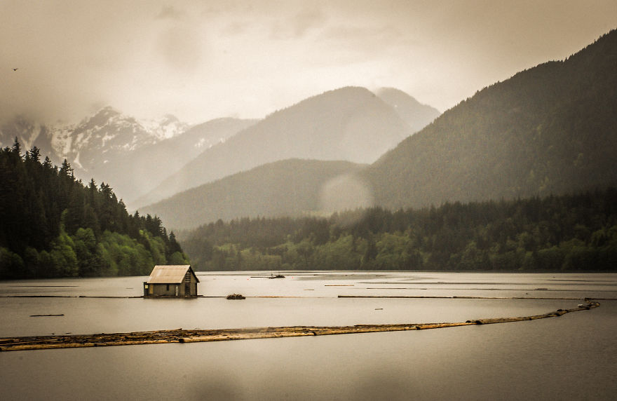 Upload Your Favourite Photos Taken In Canada