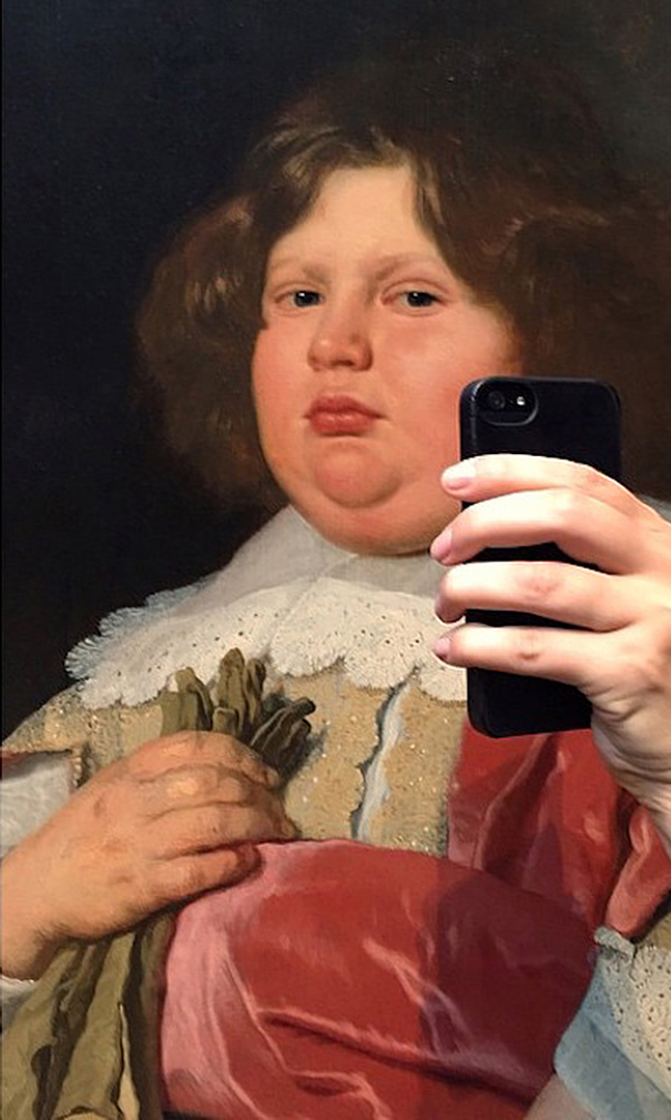 This Woman Made Old Museum Paintings Take Selfies This Woman Made Old Museum Paintings Take Selfies