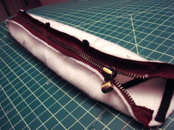 Awesome Zipper-Mouth Cat Sweater That You Can Actually Make