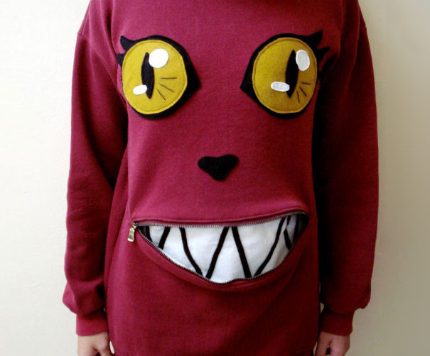Awesome Zipper-Mouth Cat Sweater That You Can Actually Make