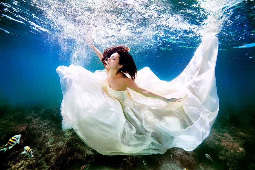Mermaid Brides: I’m Breaking The Rules Of Traditional Posing And Bringing My Brides Underwater! Mermaid Brides: I’m Breaking The Rules Of Traditional Posing And Bringing My Brides Underwater!