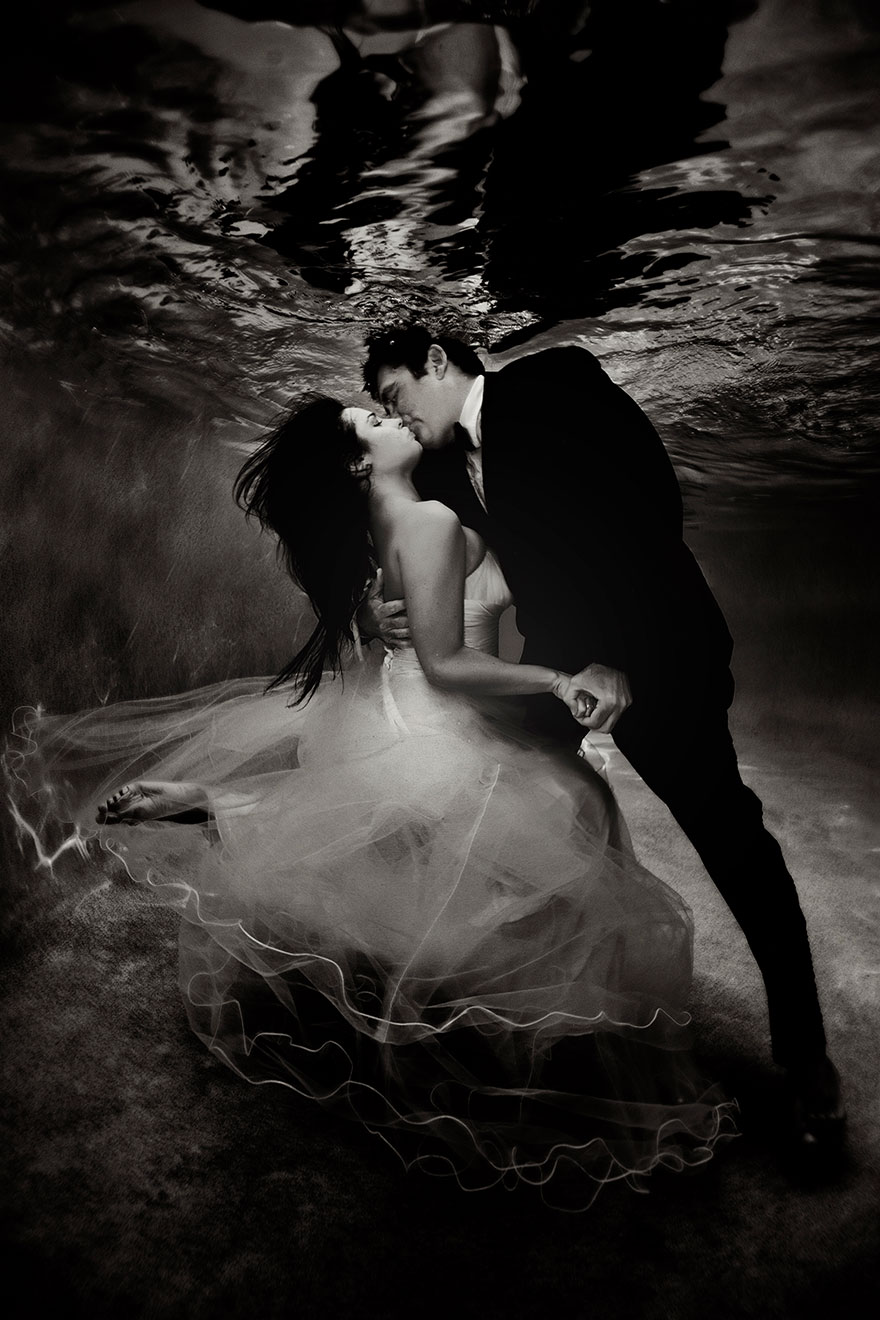 Mermaid Brides: I’m Breaking The Rules Of Traditional Posing And Bringing My Brides Underwater! Mermaid Brides: I’m Breaking The Rules Of Traditional Posing And Bringing My Brides Underwater!