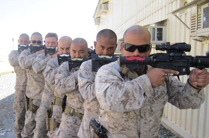 42 Soldiers On Their Days Off 42 Soldiers On Their Days Off