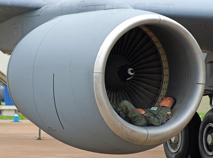 42 Soldiers On Their Days Off 42 Soldiers On Their Days Off