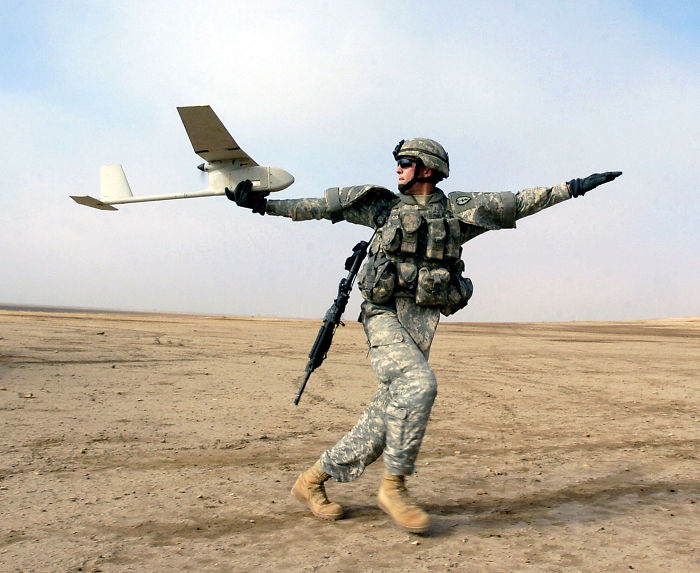 42 Soldiers On Their Days Off 42 Soldiers On Their Days Off