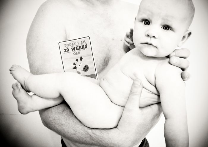 Mum Is Taking Creative Pictures Of Her Daughter Every Week Mum Is Taking Creative Pictures Of Her Daughter Every Week