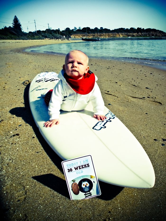 Mum Is Taking Creative Pictures Of Her Daughter Every Week Mum Is Taking Creative Pictures Of Her Daughter Every Week