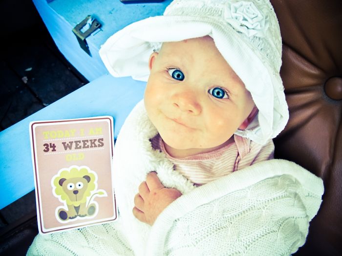 Mum Is Taking Creative Pictures Of Her Daughter Every Week Mum Is Taking Creative Pictures Of Her Daughter Every Week