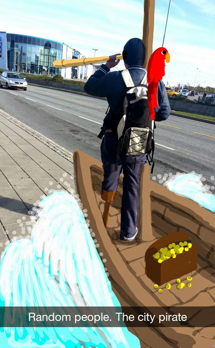 I Photograph Strangers On The Streets And Doodle Over Them I Photograph Strangers On The Streets And Doodle Over Them