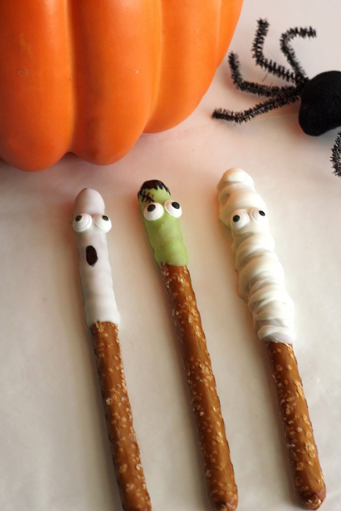 77 Halloween Snacks That Look So Wrong But Taste So Right