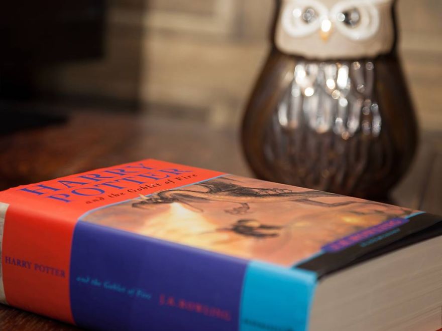 Harry Potter Fans Can Now Stay In Hogwarts-Themed Hotel Rooms Harry Potter Fans Can Now Stay In Hogwarts-Themed Hotel Rooms