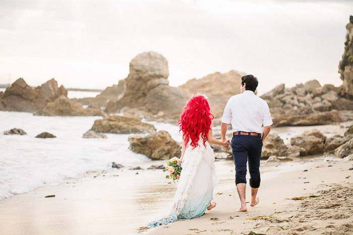 Little Mermaid-Themed Wedding For Your Inner Disney Geek Little Mermaid-Themed Wedding For Your Inner Disney Geek