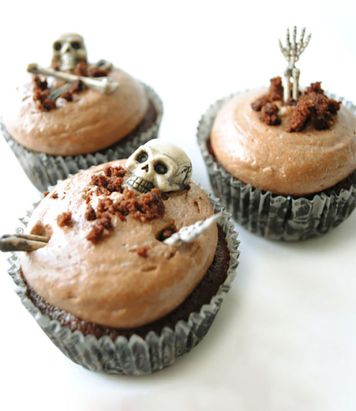 36 Frightfully Tasty Halloween Cupcakes 36 Frightfully Tasty Halloween Cupcakes