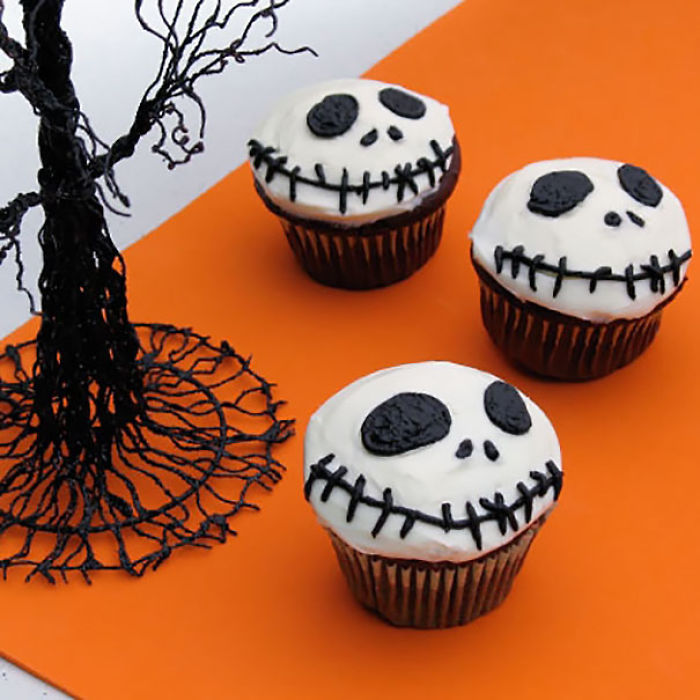 36 Frightfully Tasty Halloween Cupcakes 36 Frightfully Tasty Halloween Cupcakes