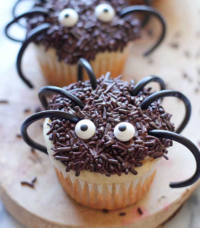36 Frightfully Tasty Halloween Cupcakes 36 Frightfully Tasty Halloween Cupcakes