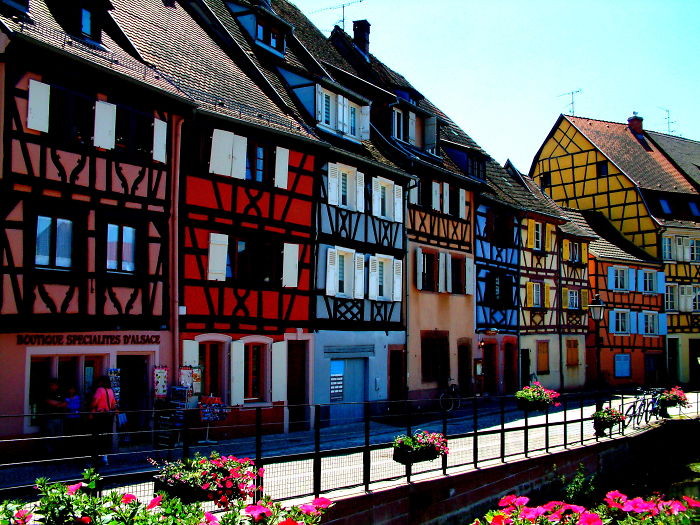 Post The World’s Most Colorful Buildings Post The World’s Most Colorful Buildings