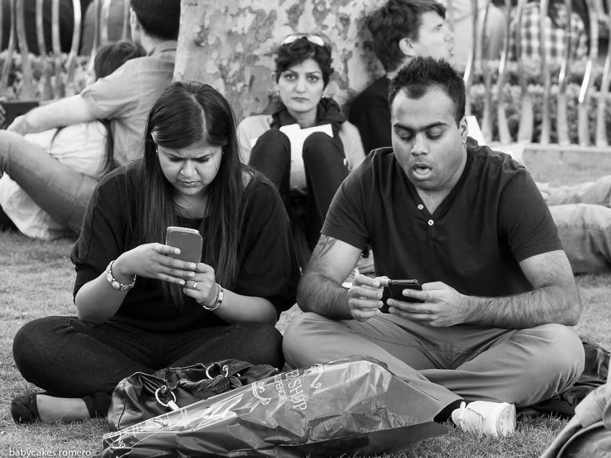 The Death Of Conversation: I Photograph People Obsessed With Their Smartphones