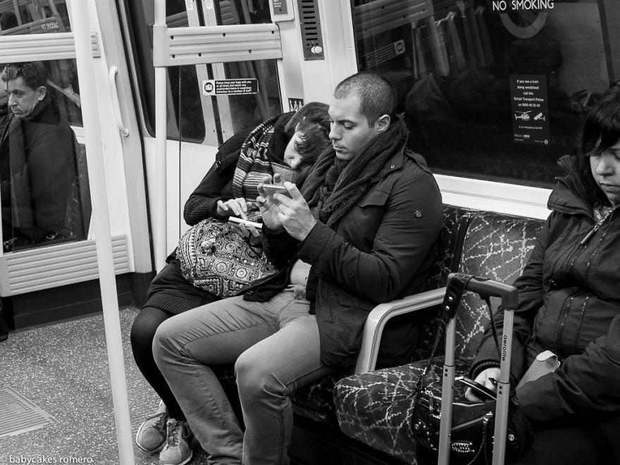 The Death Of Conversation: I Photograph People Obsessed With Their Smartphones