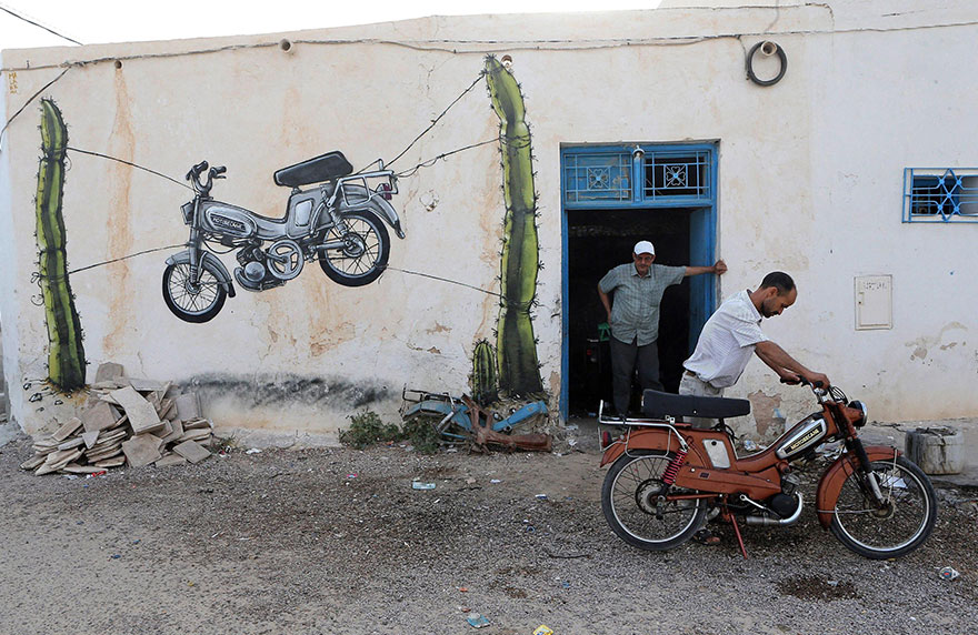 150 Street Artists From 30 Countries Turn Old Tunisian Village Into Outdoor Art Gallery 150 Street Artists From 30 Countries Turn Old Tunisian Village Into Outdoor Art Gallery