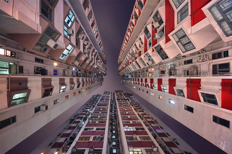 Vertical Horizon In Hong Kong By Romain Jacquet-Lagreze
