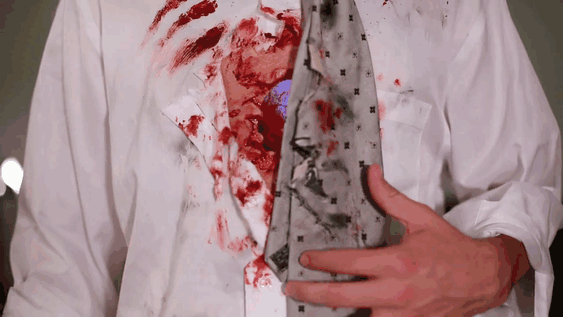 Smartphones Can Make Your Halloween Costumes Creepy As Hell Smartphones Can Make Your Halloween Costumes Creepy As Hell