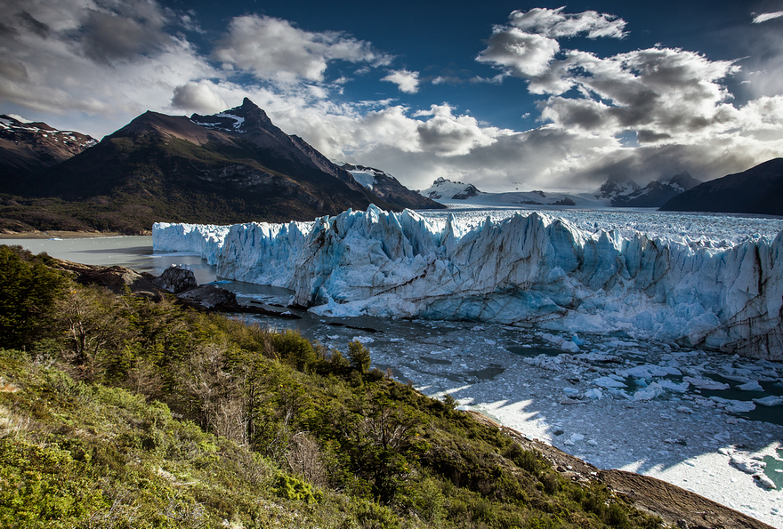 Living Ice: I Happened To Photograph The Rupture Of Perito Moreno Glacier
