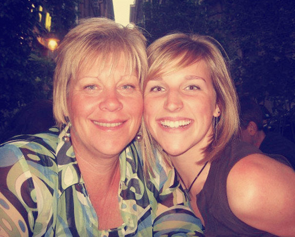 Daughter Puts Herself Into Her Mother’s Childhood Photos