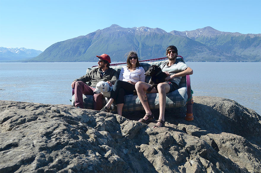 Couch Surfing In The USA: Three Friends, Two Dogs And One Couch Couch Surfing In The USA: Three Friends, Two Dogs And One Couch