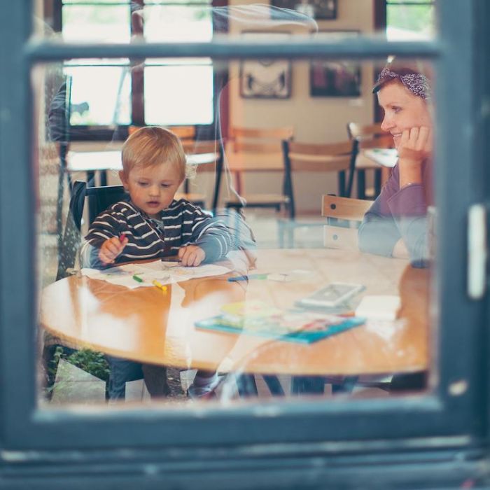 A Blogging Dad Tries To Capture The Beauty Of Motherhood