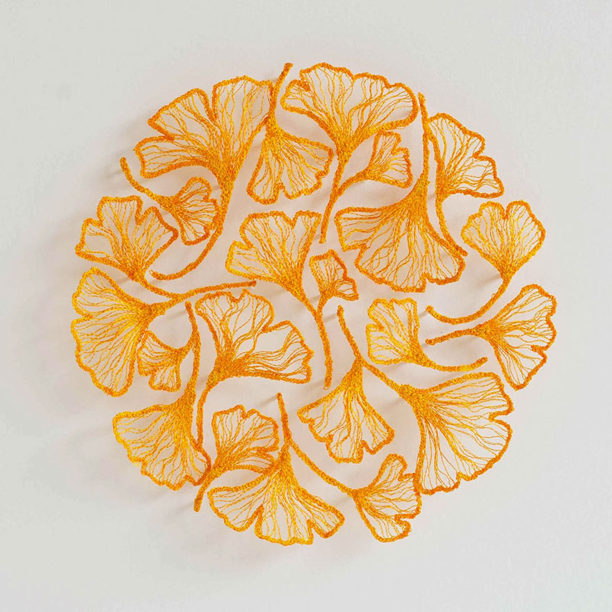 Artist Uses Home Sewing Machine To Capture Nature’s Most Delicate Forms With Embroidery Artist Uses Home Sewing Machine To Capture Nature’s Most Delicate Forms With Embroidery