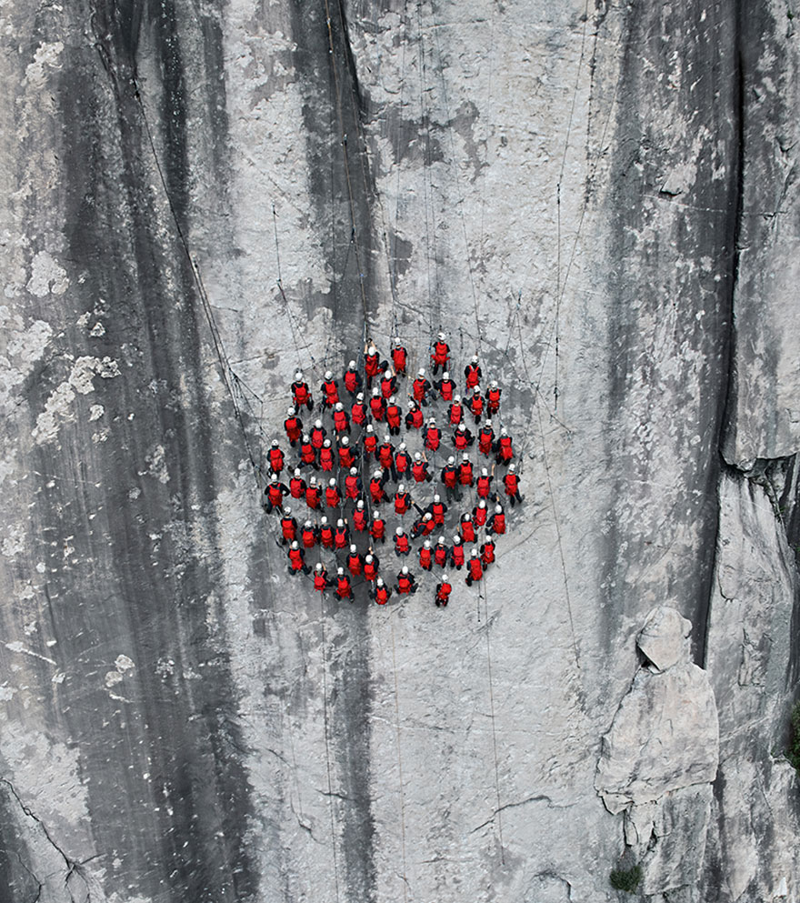 Hundreds Of Mountaineers Climb The Alps For Epic Photoshoot Hundreds Of Mountaineers Climb The Alps For Epic Photoshoot