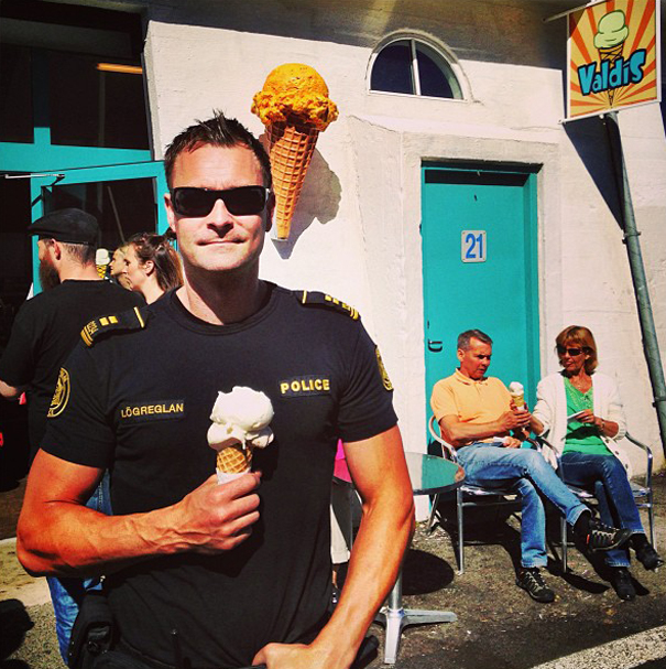The Reykjavik Police Have An Instagram Full Of Puppies, Kittens And Ice Cream The Reykjavik Police Have An Instagram Full Of Puppies, Kittens And Ice Cream