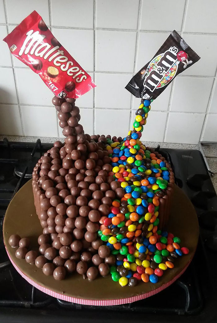 183 Of The Most Creative Cakes That Are Too Cool To Eat