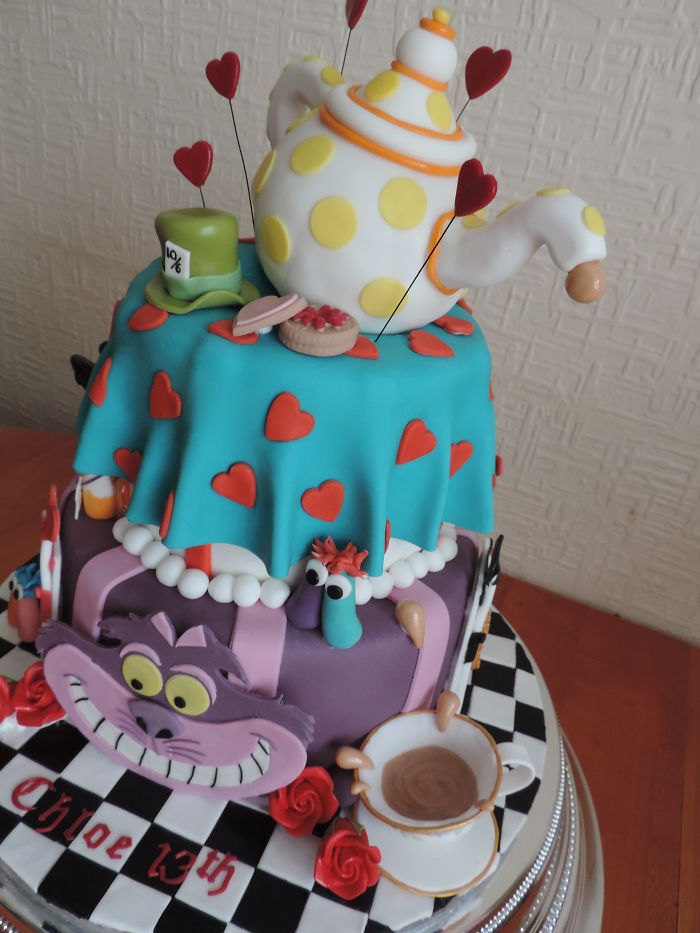 183 Of The Most Creative Cakes That Are Too Cool To Eat