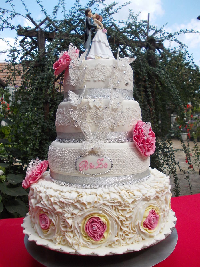 183 Of The Most Creative Cakes That Are Too Cool To Eat