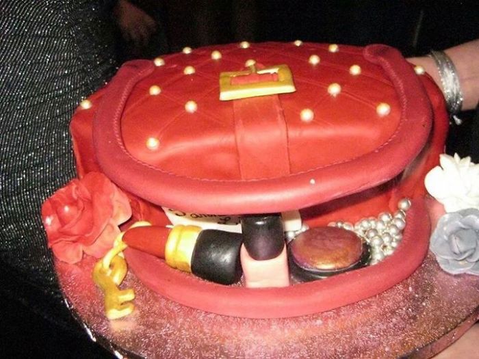 183 Of The Most Creative Cakes That Are Too Cool To Eat