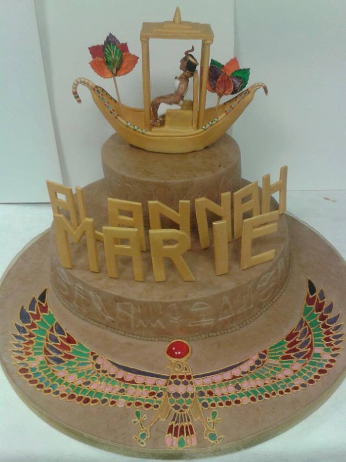 183 Of The Most Creative Cakes That Are Too Cool To Eat