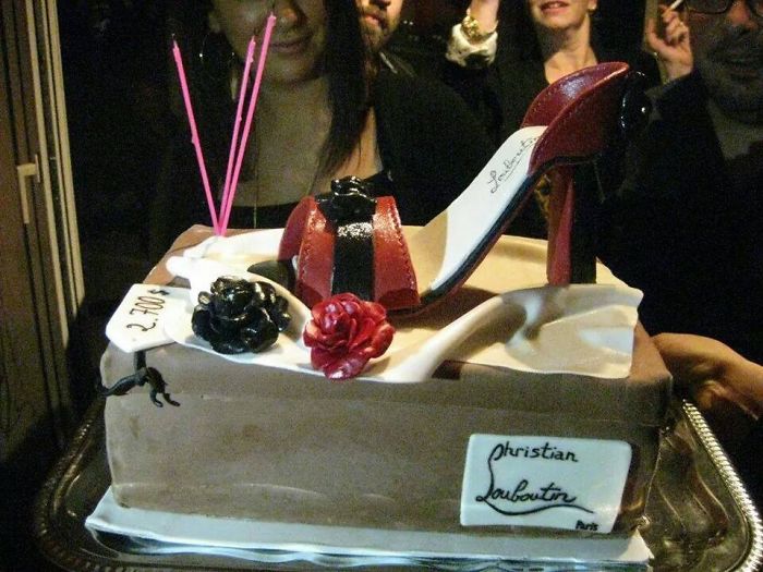 183 Of The Most Creative Cakes That Are Too Cool To Eat