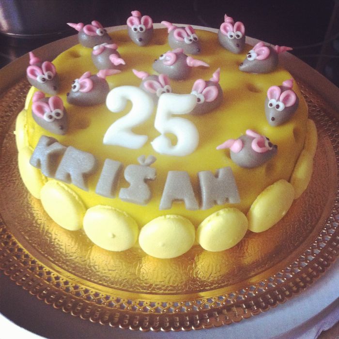 183 Of The Most Creative Cakes That Are Too Cool To Eat