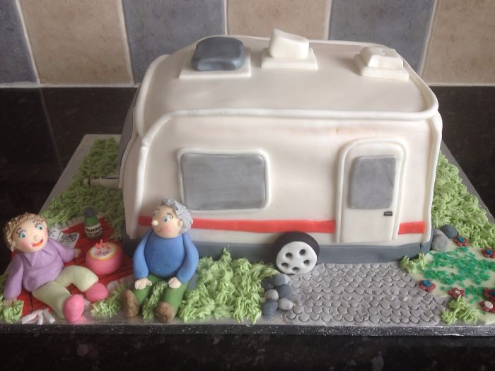 183 Of The Most Creative Cakes That Are Too Cool To Eat