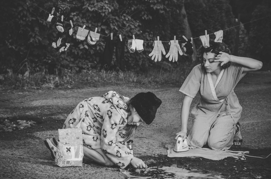 Friends Take Funny Pothole Photos To Draw Government&#8217;s Attention To Poor Road Conditions In Kaunas